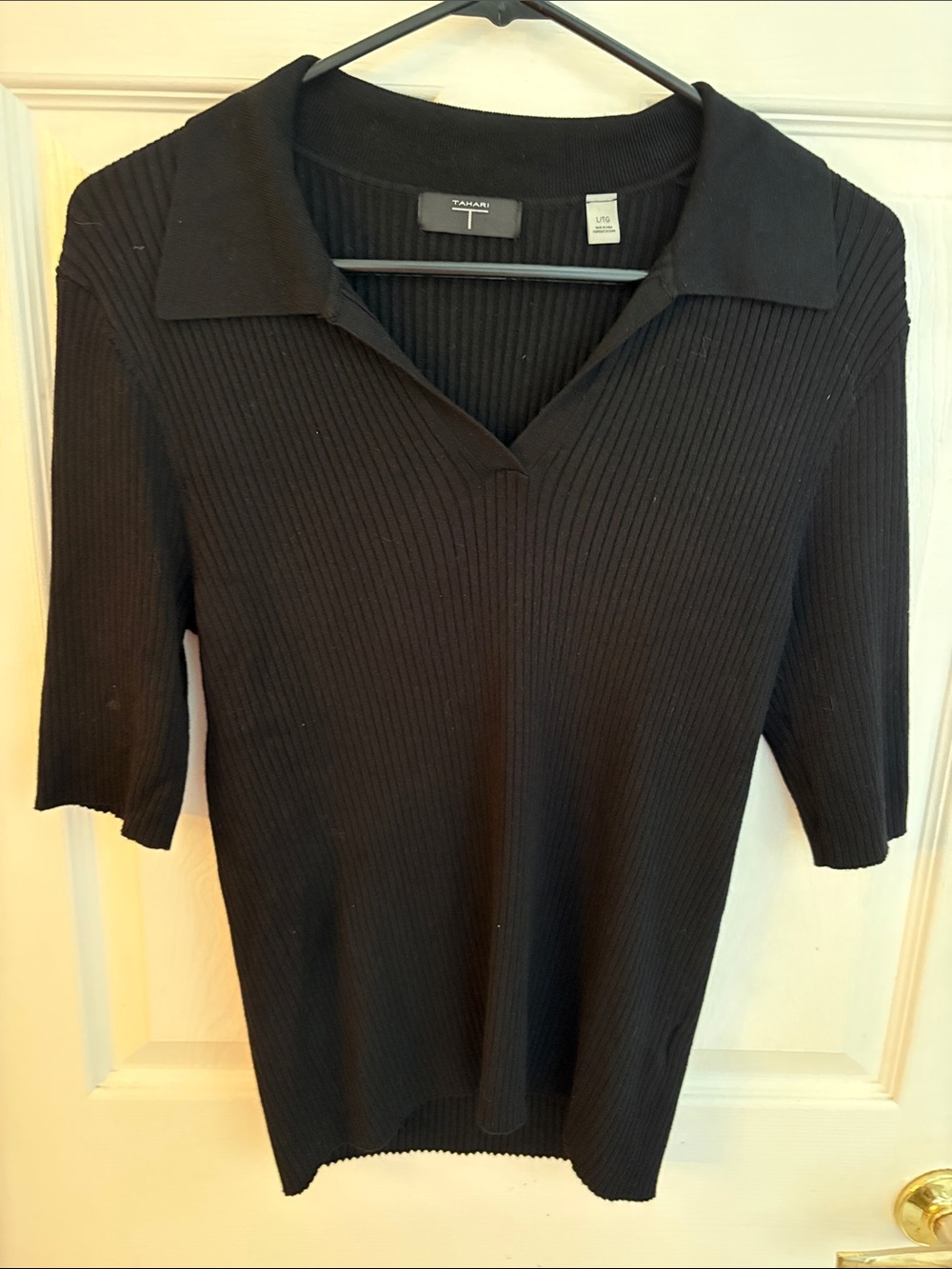 Tahari blacksuze medium  Ribbed Short-Sleeve Polo Top